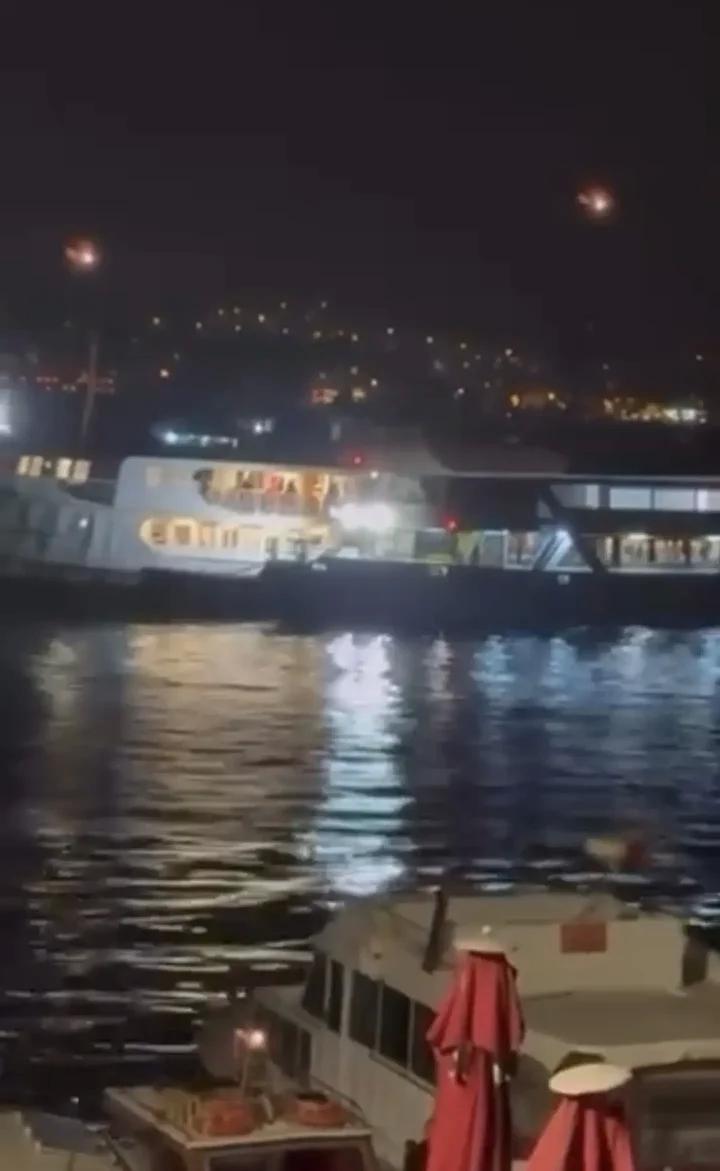 Istanbul Bogazinda Deniz Kazasi Vapurun Aglara Takilmasi Istanbul Bogazinda Deniz Kazasi Vapurun Aglara Takilmasi