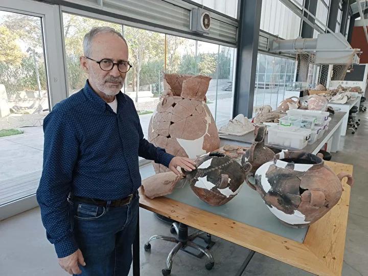 Izmir Arkeoloji Kazilarinda Yeni Bulgular ve Kazi Calismalari Hakkinda Guncel Bilgiler