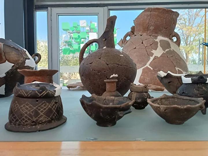 Izmir Arkeoloji Kazilarinda Yeni Bulgular ve Kazi Calismalari Hakkinda Guncel Bilgiler