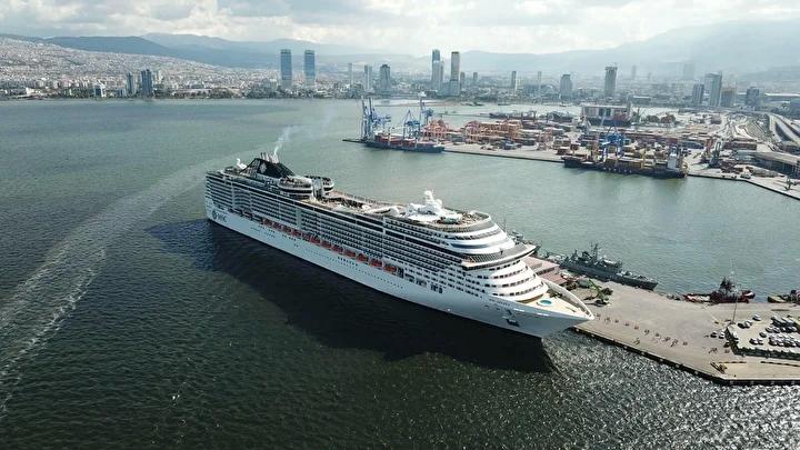 İzmir Limanlarındaki Kruvaziyer Trafiğinde Son Durum ve Gelişmeler 1 İzmir Limanlarındaki Kruvaziyer Trafiğinde Son Durum ve Gelişmeler