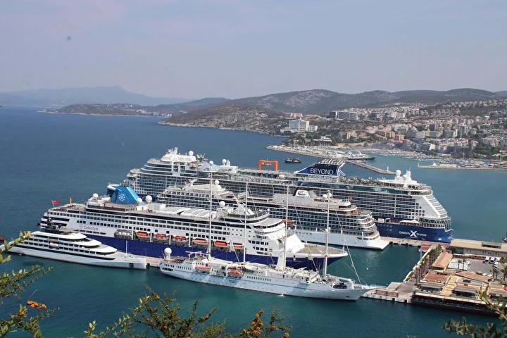 İzmir Limanlarındaki Kruvaziyer Trafiğinde Son Durum ve Gelişmeler 3 İzmir Limanlarındaki Kruvaziyer Trafiğinde Son Durum ve Gelişmeler