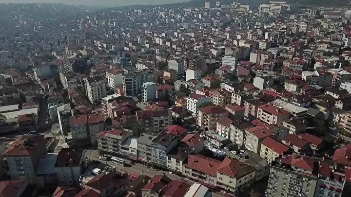 İzmir’de Güçlü Zeminin Yıkımı ve Güvenlik Önlemleri Hakkında Gelişmeler