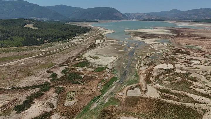 Izmirde Kent Jeolojisi ve Deprem Guvenligi Calistayi Sonuclari