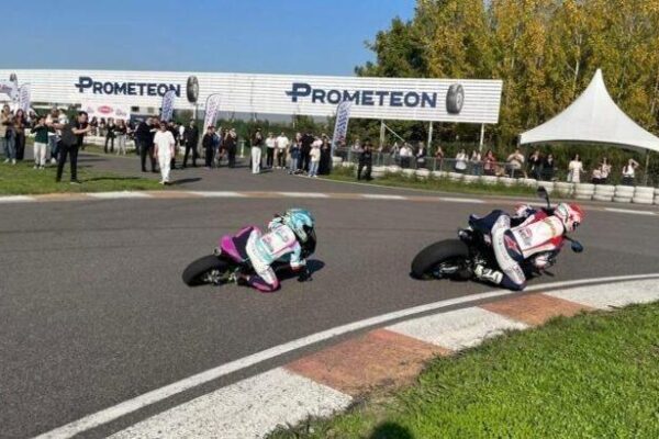 Kenan Sofuoğlu ve Oğlu Zayn’in Motor Şovu ve Sağlıklı Yaşamla Buluşması