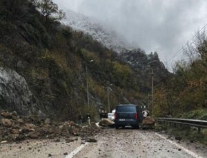 Kenya’da Aşırı Yağışlar Sonucu Toprak Kayması ve Kurtarma Çalışmaları