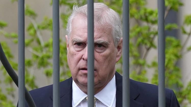 Kral Charles Prens Andrewun Unvanlarini ve Haklarini Geri Aliyor Jeffrey Epstein Davasi ve Sonuclari