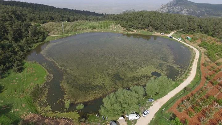 Kuraklıkla Mücadele Edilen Sülüklü Göl'de Su Seviyesi Krizi