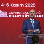 Kutuphanelerde Dijital Donusum ve Insan Merkezli Yaklasimlar