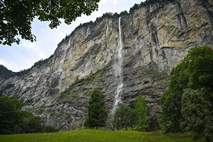 Lauterbrunnen Vadisi: Doğa Harikalarının Buluştuğu Eşsiz Manzara