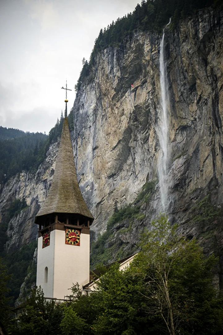Lauterbrunnen Vadisi: Doğa Harikalarının Buluştuğu Eşsiz Manzara