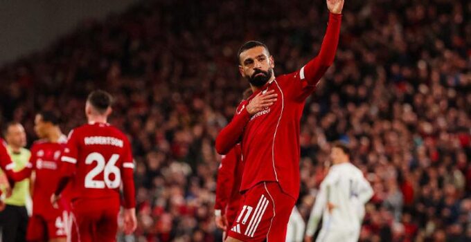 Liverpool, Aston Villa’ya Karşı Zorlu Maçı Kazandı ve Serisini Sürdürdü