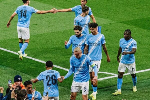 Manchester City, Şampiyonlar Ligi’nde Borussia Dortmund’u 4-1 mağlup etti