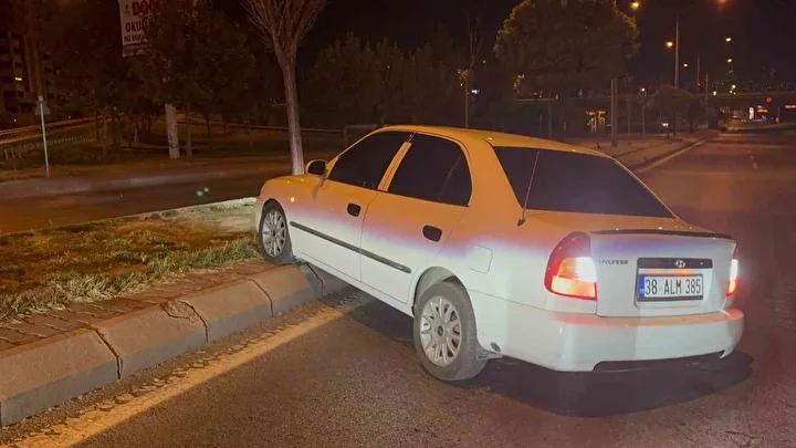 Melikgazide Trafik Kazasi ve Alkollu Surucu Uyarisi Melikgazide Trafik Kazasi ve Alkollu Surucu Uyarisi