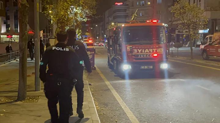 Merkezi Emek Mahallesinde Cati Yangini Kontrol Altina Alindi