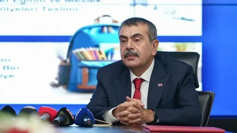 Milli Egitim Bakanligi ve Sule Yuksel Senler Vakfi8217ndan Kutuphane Isbirligi Anlasmasi