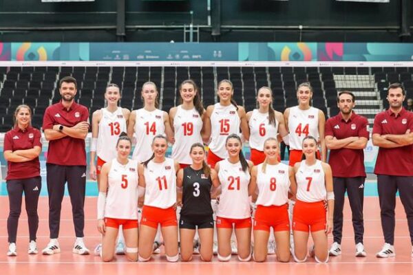 Milli Kadın Voleybol Takımı Riyad’da İslami Dayanışma Oyunları’nda Hız Kesmeden İlerliyor