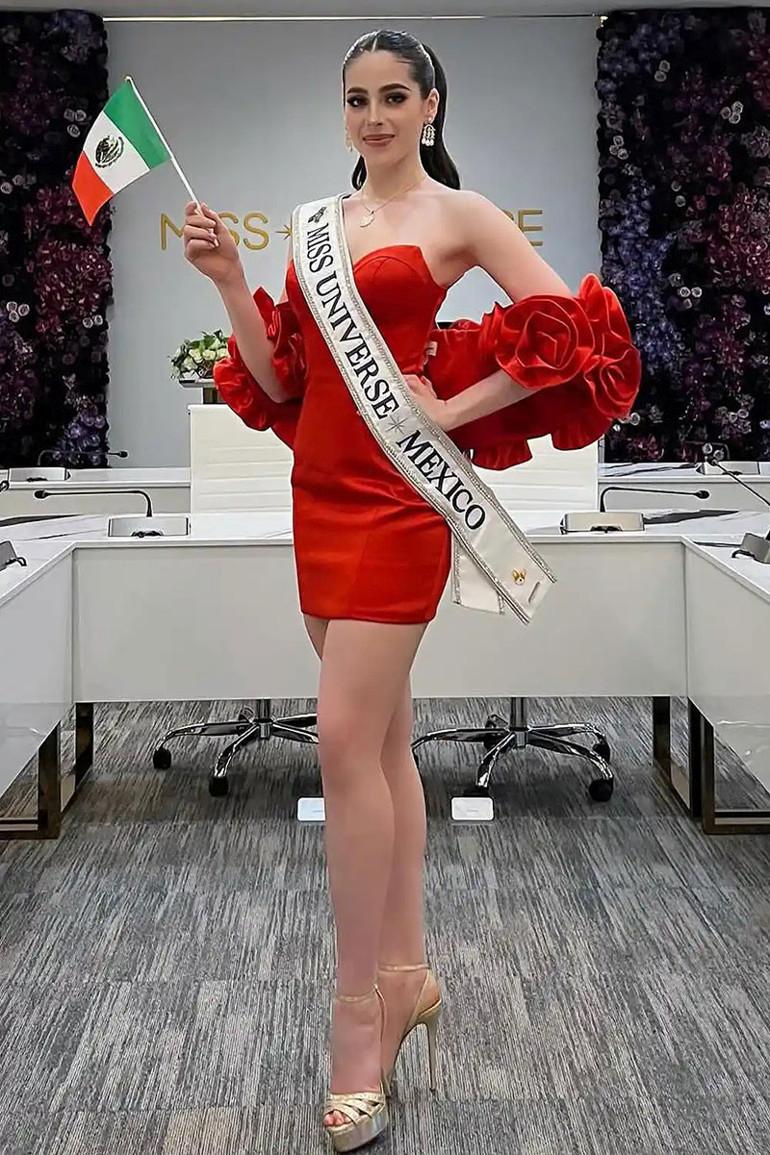 Miss Universe Tayland8217da Soke Eden Anlar Guzellik Yarismasinda Cekilen Anlar Miss Universe Taylandda Soke Eden Anlar Guzellik Yarismasinda Cekilen Anlar ve Sonrasi