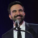 New York8217ta Tarihi Zafer Ilk Musluman Belediye Baskani Mazbatasini Aldi