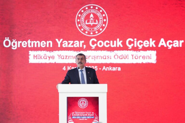Ogretmenlerin Yaraticiligiyla Cocuklar Icin Edebiyatini Guclendiren Bir Adim