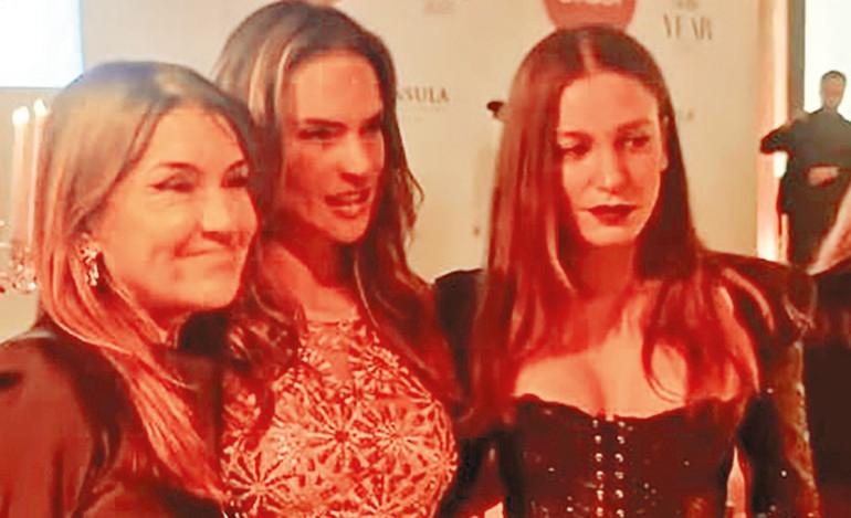 Ozan Akbaba8217ya Yilin Erkek Odulu ve Geceden Notlar Iliski ve Kiskanclik Hakkinda Dusunceler