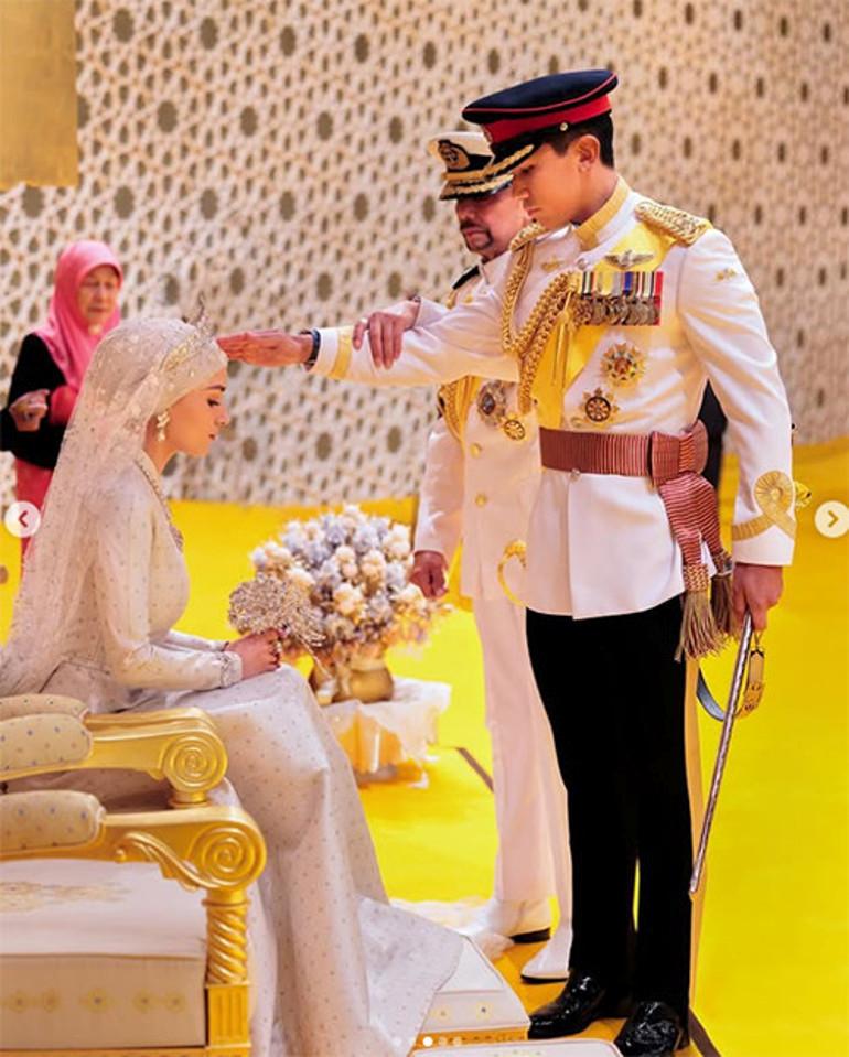 Prens Abdul Mateen ve Esi Anishanin Ozel Gunleri ve Bebek Heyecani