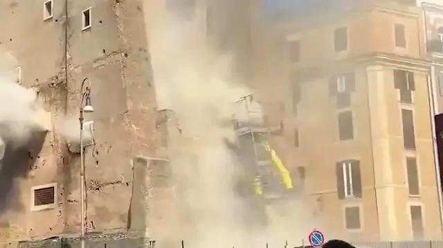 Roma’da Tarihi Kulede Güvenlik Krizi: Çökme ve Kurtarma Çalışmaları