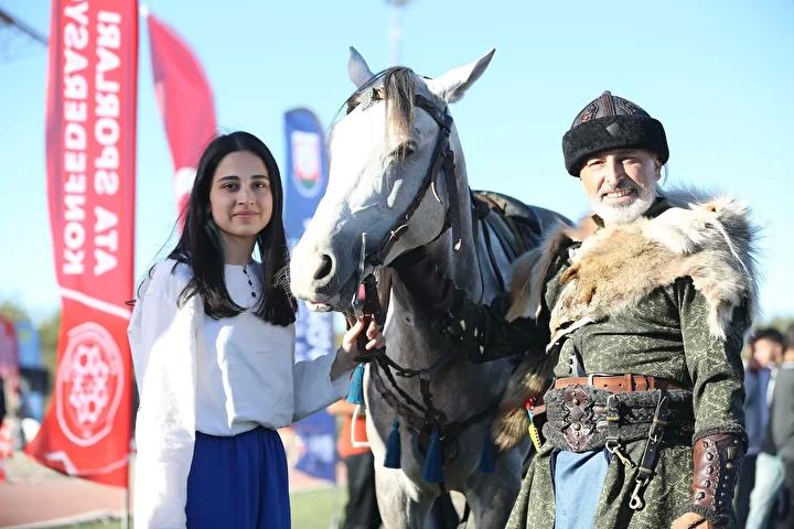 Şanlıurfa'da Geleneksel Atlı Sanat Gösterisi Büyük Beğeni Topladı