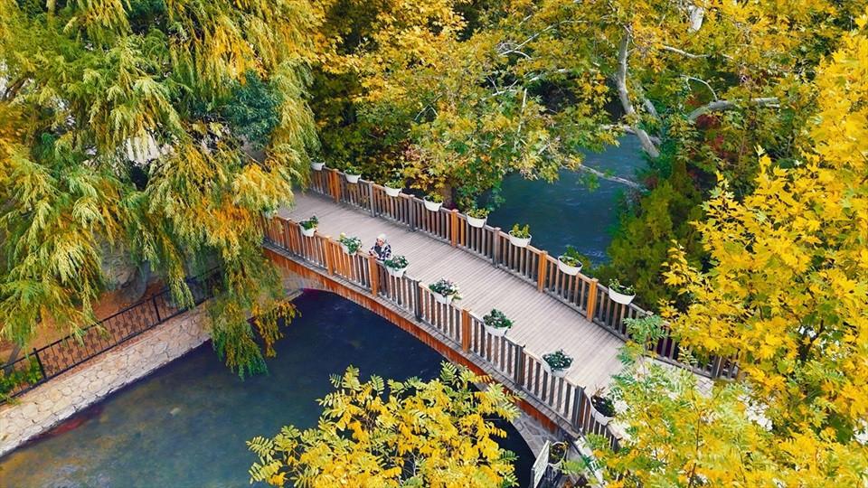 Sarp Kayaliklar ve Tohma Kanyonu8217nun Doga Harikasi Guzellikleri Sarp Kayaliklar ve Tohma Kanyonunun Doga Harikasi Guzellikleri