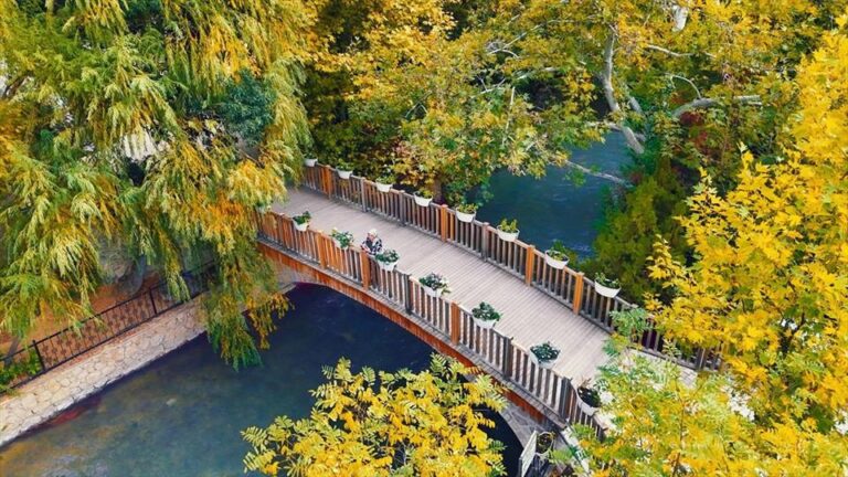 Sarp Kayaliklar ve Tohma Kanyonu8217nun Doga Harikasi Guzellikleri