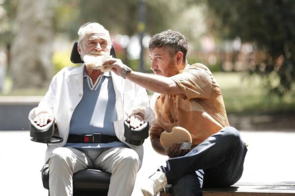 Sinemalarda Bu Hafta 14 Kasim Haluk Bilginer ve Feyyaz Yigit8217ten Dostluk Hikayesi Sihirbazlar