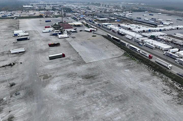 Sınır Kapısında Yoğunluk ve Uzayan Araç Kuyrukları