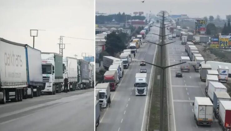 Sınır Kapısında Yoğunluk ve Uzayan Araç Kuyrukları
