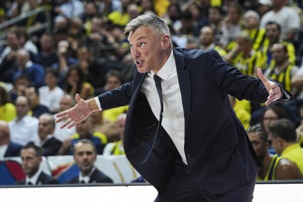 Spor Yorumları: Takım Performansları ve Maç Sonuçları Değerlendirmesi