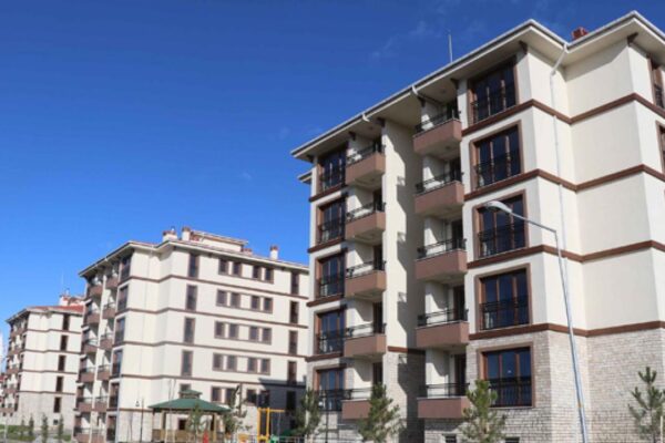 TOKİ Aynı Evden 2 Kişi Başvurabilir mi? Sosyal Konut Projesinde Hane Başına Başvuru Sınırı