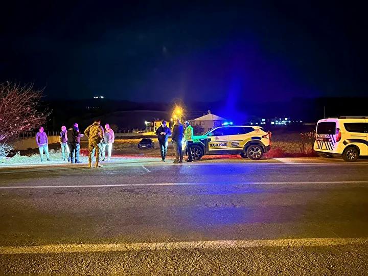 Tuncelide Trafik Kazasi Bir Surucu Hayatini Kaybetti Tuncelide Trafik Kazasi Bir Surucu Hayatini Kaybetti