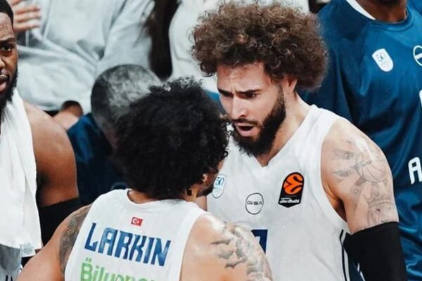 Türk Basketbolunu Şaşırtan Mücadele: Anadolu Efes ve Olimpia Milano Çeyrek Yüzyıl Sonra Yeniden Karşılaşacak