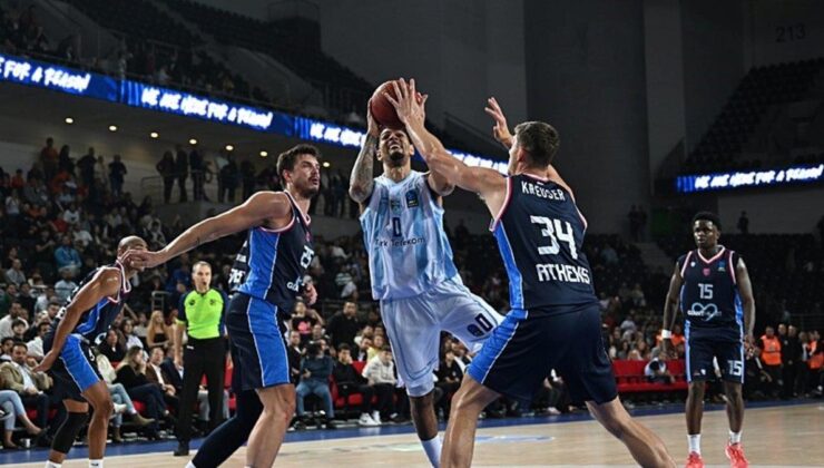 Türk Telekom Erkek Basketbol Takımı Yunan İletişim Maçında Farklı Galip