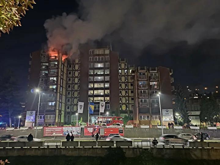 Tuzlada Cevreyi Sarsa Yanan ve Uzucu Sonuclar Doguran Yangin 1 Yetkililerden Taziye ve Destek Mesajlari