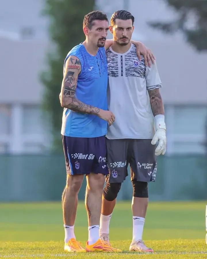 Uğurcan Çakır'ın Trabzonspor Maçındaki Tarihi Giriş ve Görüntüler