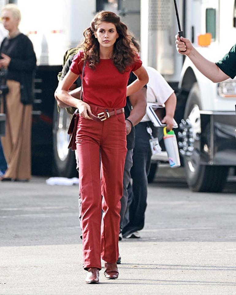 Unlu Ciftlerin Hikayesi ve Aralarindaki Baglantilarin Gunumuz Yansimalari