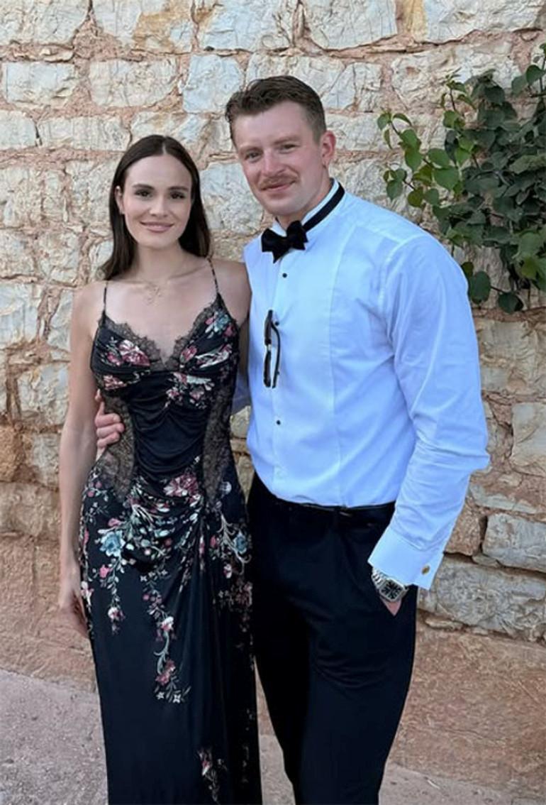 Gelin ve Damatın Sevgili Yolculuğu