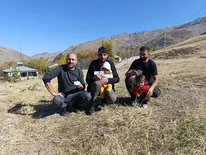 Yesildere Koyunde Soyadi ve Akrabalik Baglarinin Gucuyle Birlikte Yasam Yesildere Koyunde Soyadi ve Akrabalik Baglarinin Gucuyle Birlikte Yasam