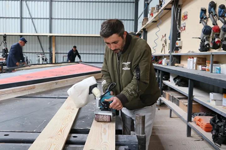 Yozgat8217ta Ahsap Ev Uretiminde Yeni Donem Koydekileri Bulusturuyor Basarilar ve Bolgesel Etki