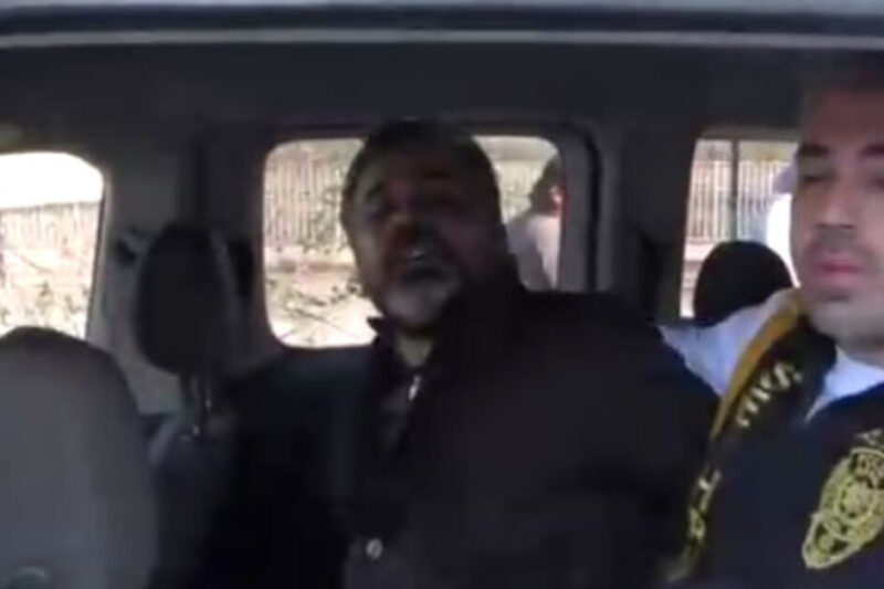 Cinayetten Aranan Yazar Yakalandı