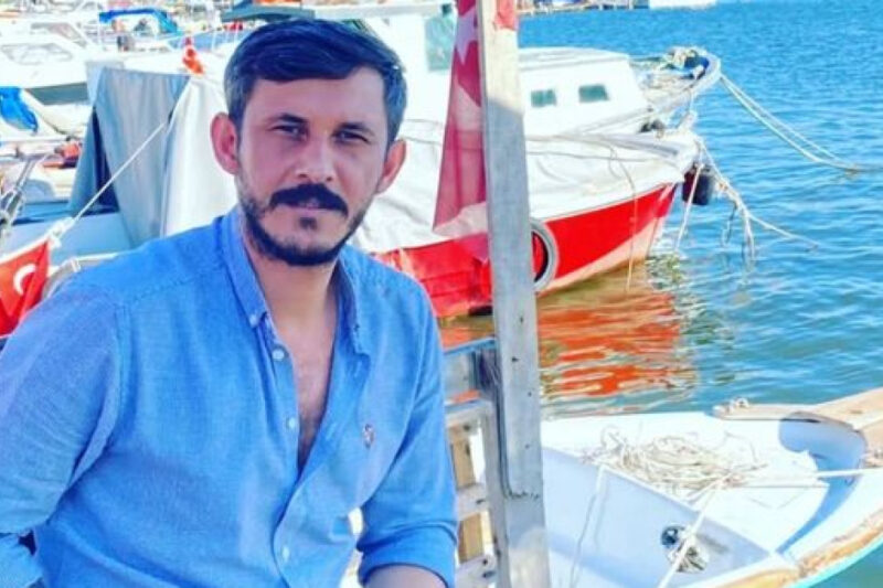 Belediye Otobusunu Sollamak Isteyen Motosiklet Surucusu Hayatini Kaybetti