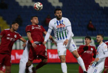 Çaykur Rizespor ile Beyoğlu Yeni Çarşı arasında oynanan Ziraat Türkiye Kupası karşılaşması 1-1 berabere sonuçlandı.