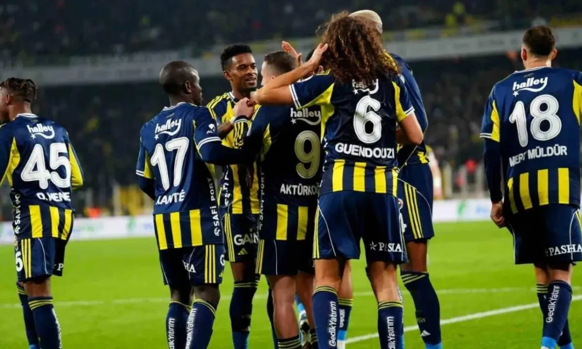 Fenerbahçe’nin Şampiyonluk Hesapları: Antalyaspor Maçı Liderliği Getirecek mi?