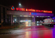 14 Yaşındaki Çocuk Silahla Yaralanmış Halde Bulundu: Soruşturma Başlatıldı