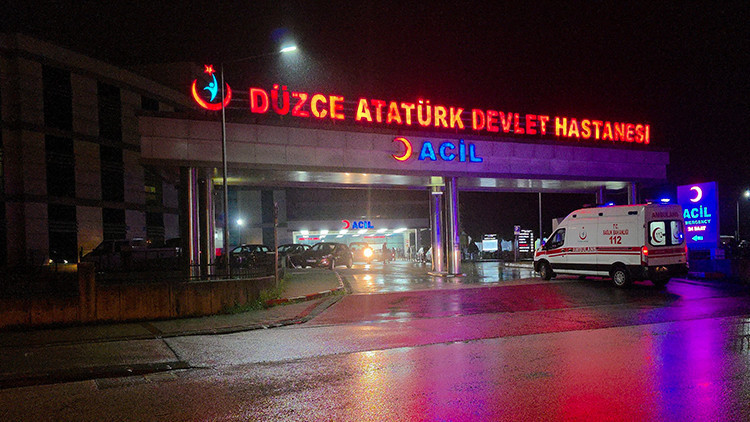 14 Yaşındaki Çocuk Silahla Yaralanmış Halde Bulundu: Soruşturma Başlatıldı