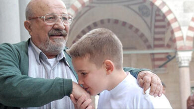 iyi Bayramlar - Bayram Coşkusuyla Bezeli En Güzel Dilekler Sevdiklerinize Ulaşıyor.